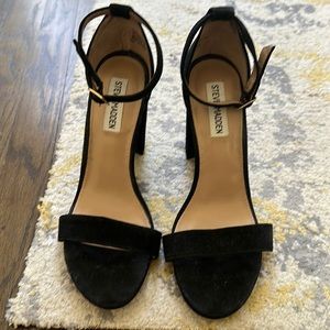Steve Madden black heels